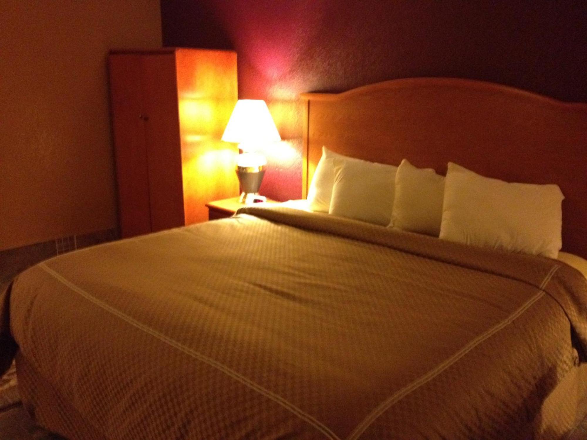 Virginia Inn Lawrence Luaran gambar