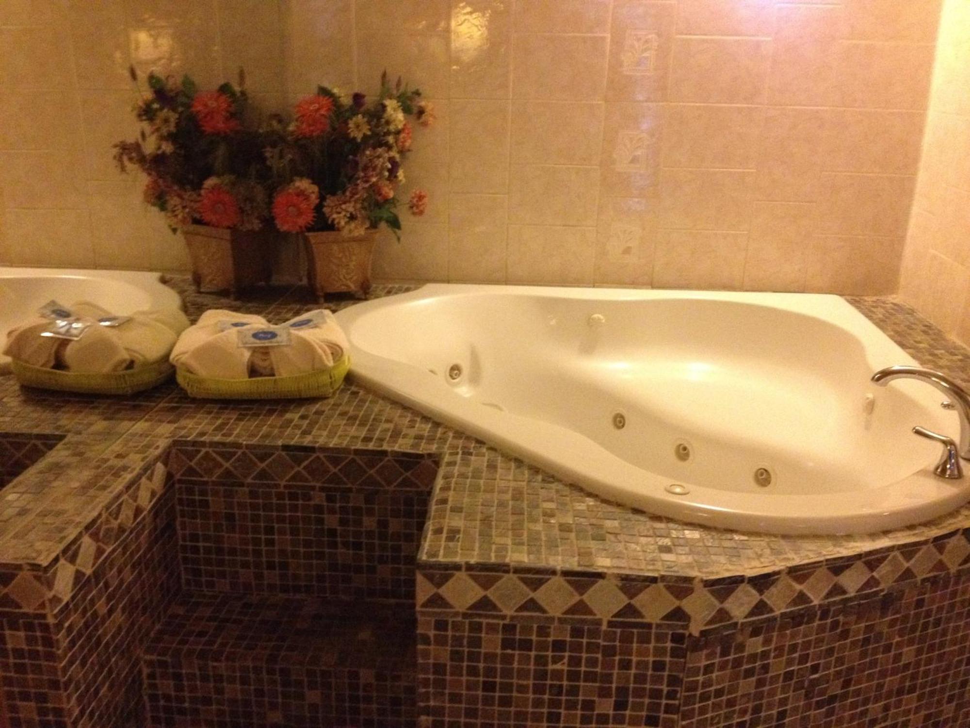 Virginia Inn Lawrence Luaran gambar
