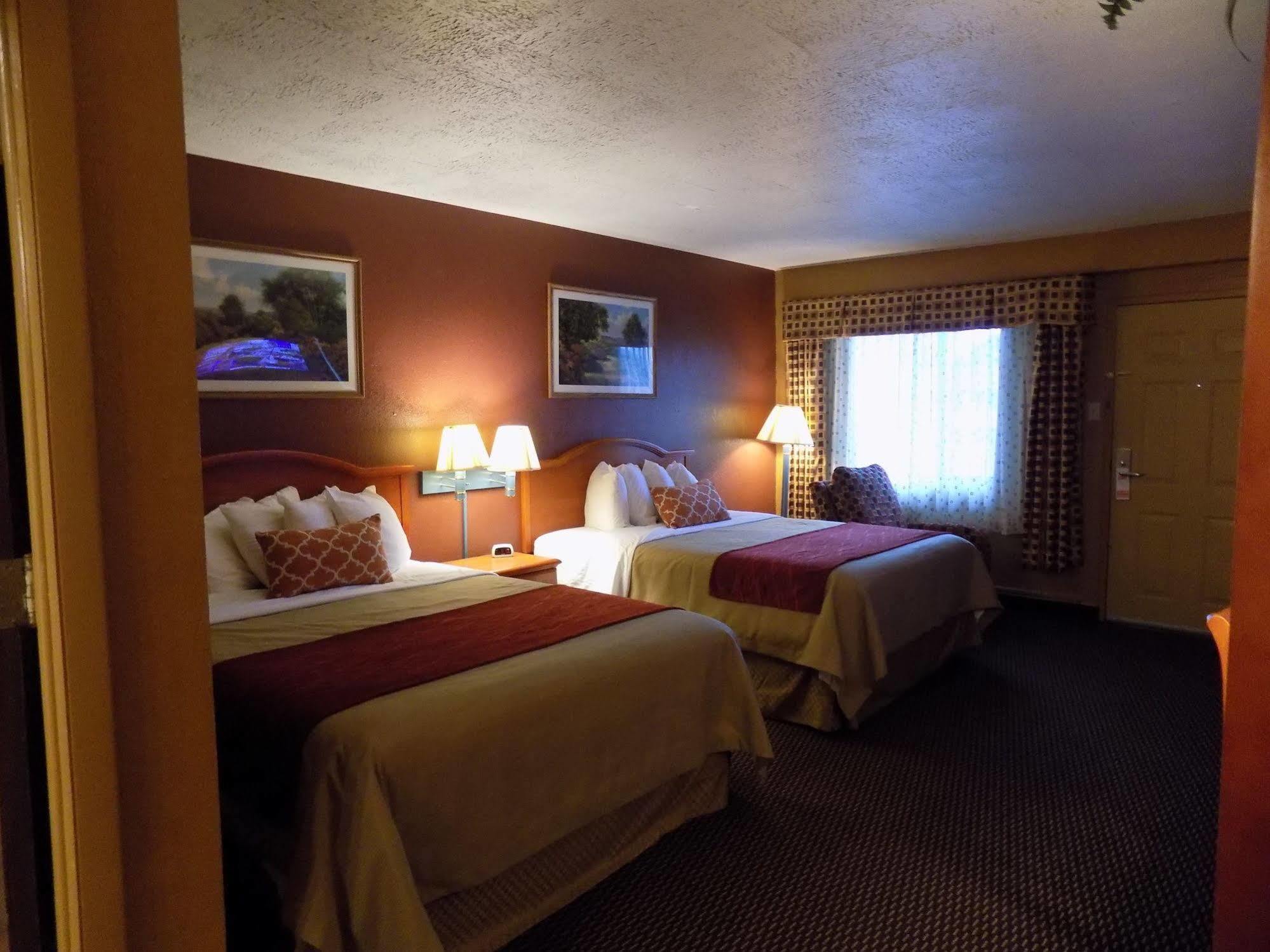 Virginia Inn Lawrence Luaran gambar