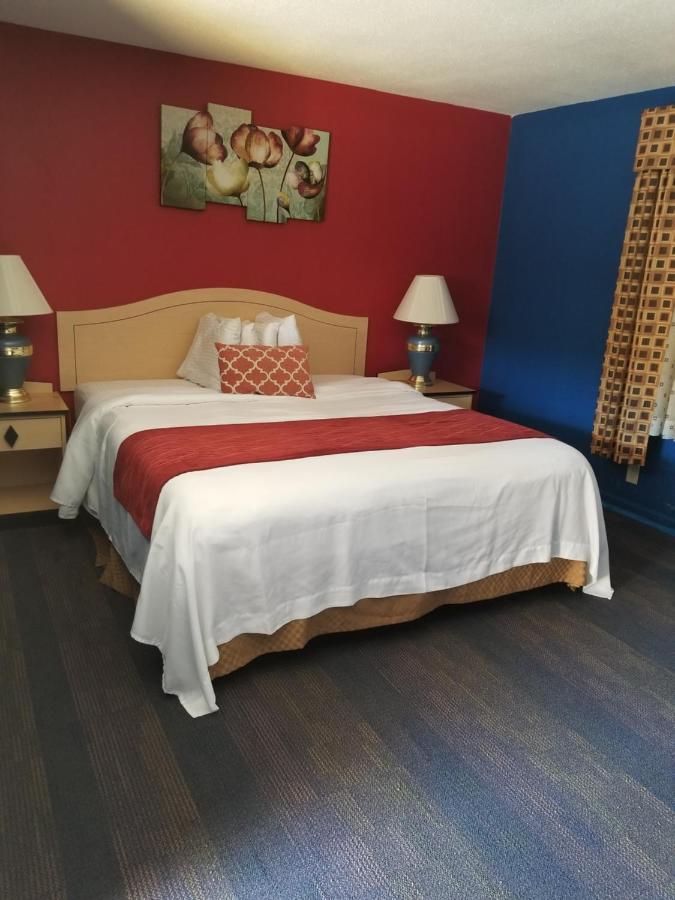 Virginia Inn Lawrence Luaran gambar